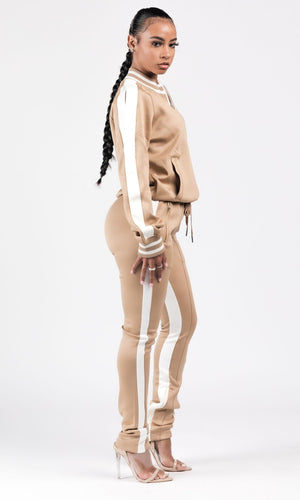 Sporty Zip-Up Jogging Set (Tan)