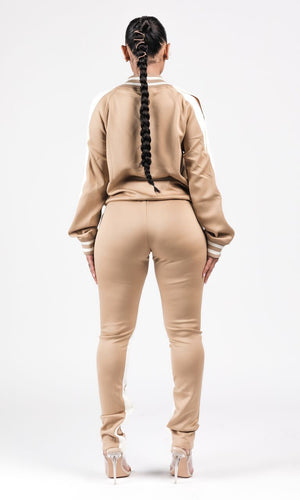 Sporty Zip-Up Jogging Set (Tan)